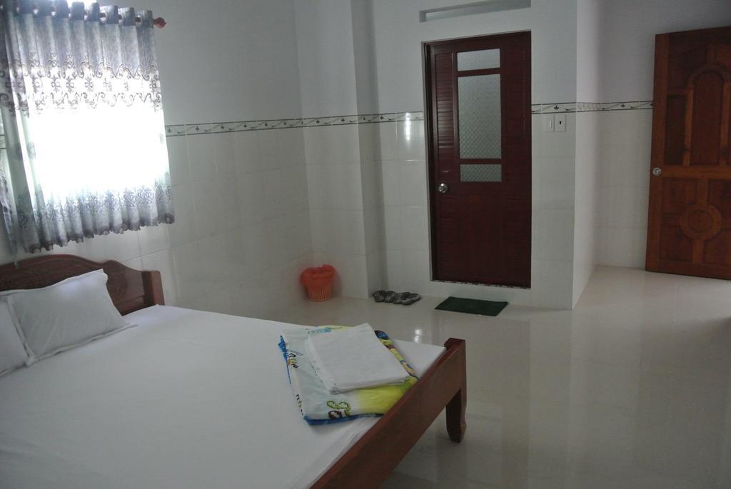 Hotel Nha Nghi Hoa Ly Chau Doc Exteriér fotografie